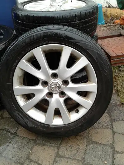 Fait sur mazda 3 et honda civic