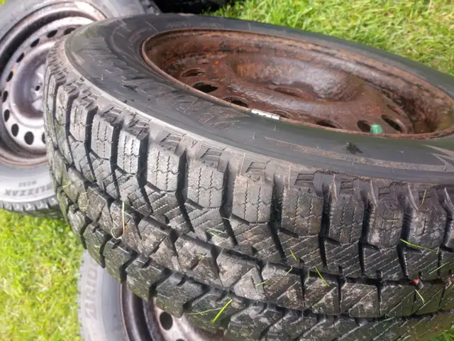 15" Winter tires and rims in Tires & Rims in Ottawa - Image 3