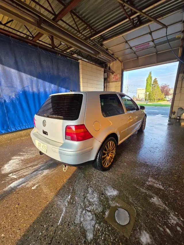 Volkswagen golf 2.0560187855361822723