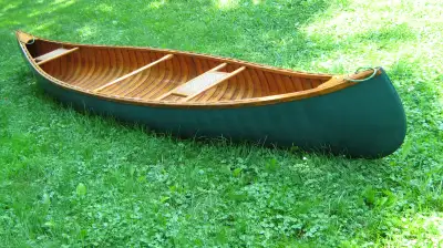 Harold Gates handcrafted canoe from Nova Scotia 14.5 foot model In very nice condition. We have some...