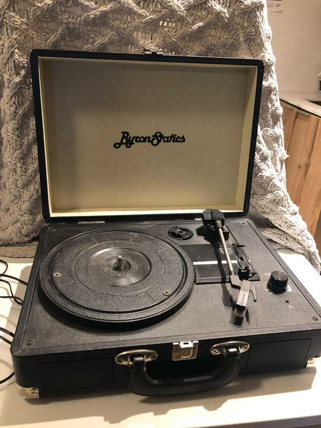 ByronStatics Record Player in General Electronics in City of Toronto