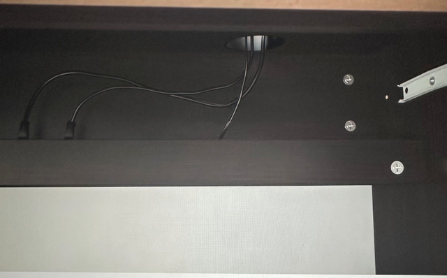 Desk with book storage in Desks in Kitchener / Waterloo - Image 2