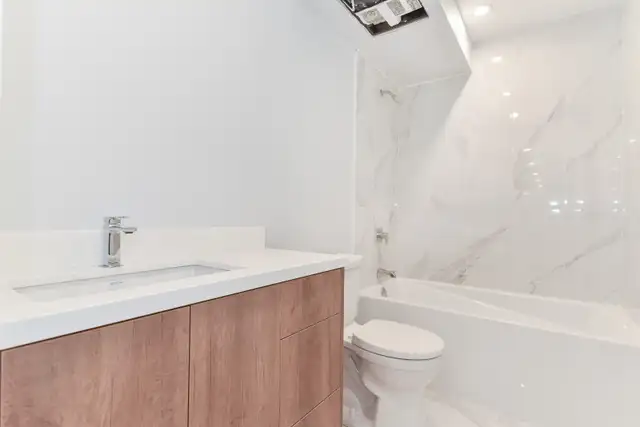 2 Bedroom Student Rental in Long Term Rentals in Kitchener / Waterloo - Image 9