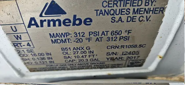 Propane Tank of RV in Other in Regina - Image 3