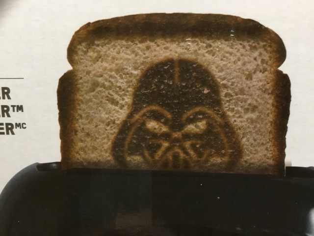 Star Wars toaster new (new in box) in Toasters & Toaster Ovens in La Ronge - Image 2
