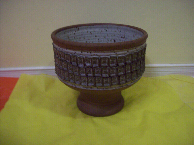 Black/GOLD/SILVER VASE +CERAMIC PLANTER $35 TOTAL in Home Décor & Accents in Mississauga / Peel Region - Image 4