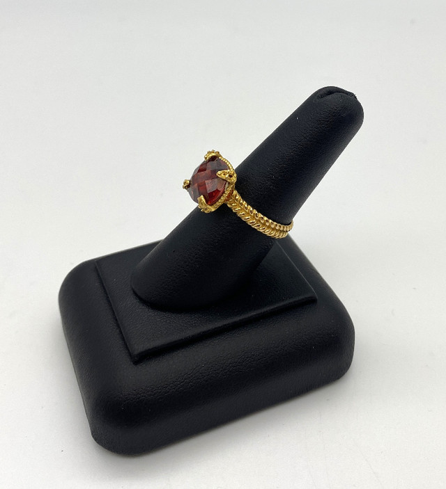 21K Yellow Gold 5.7GM Red Stone Ring $565 in Jewellery & Watches in Mississauga / Peel Region - Image 3