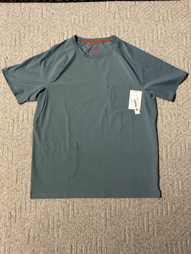 Men’s Scrub Top in Men's in Red Deer - Image 2