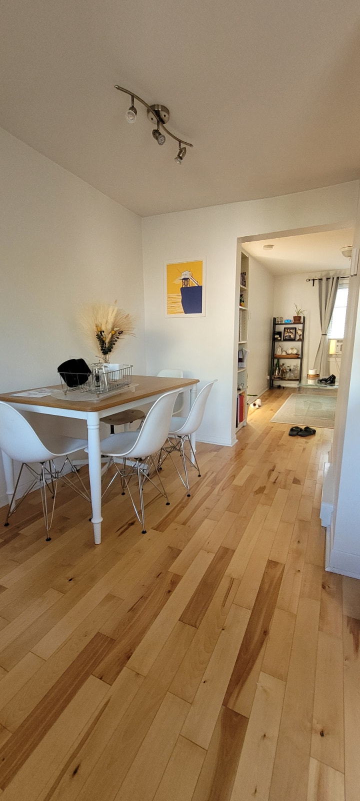 4½ tout inclus - 1 650 $/mois, Ville-Marie/Bas Plateau — photo 3