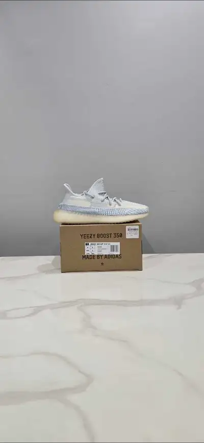 Adidas Yeezy 350 V2 Cloud White Non-Reflective size 9.5, View more
