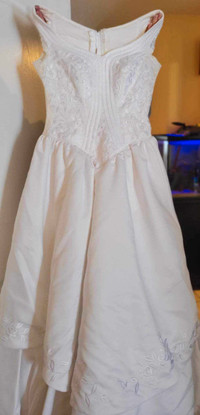 Pronovias wedding dress size 8
