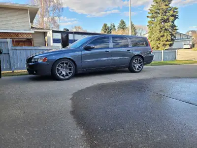 Looking for a front bumper cover for a p2 v70r /s60r.