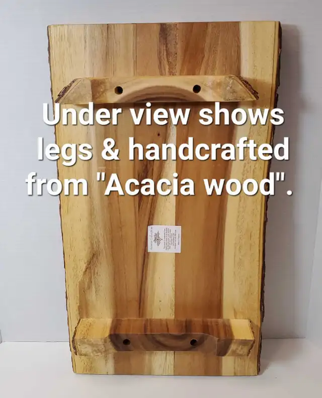 Acacia wood cutting board/serving platter featuring live edges in Other in Ottawa - Image 7
