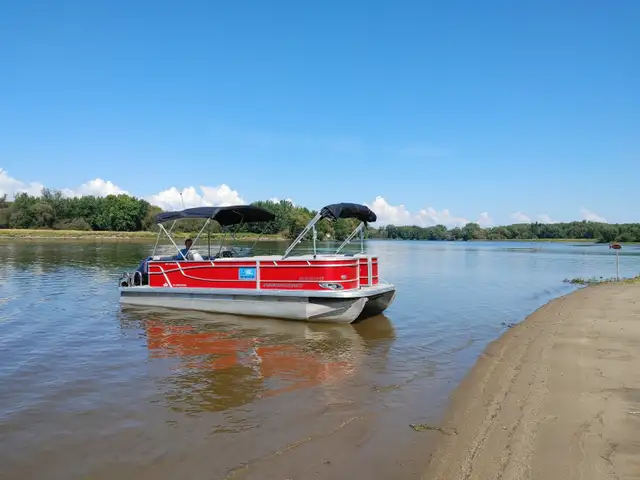Location bateau pontons Princecraft 2023 in Powerboats & Motorboats in Saint-Hyacinthe - Image 4