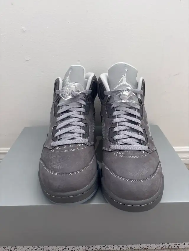 Jordan wolf grey (size 10.5) in Men's Shoes in Oshawa / Durham Region - Image 6