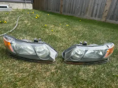 Set of 2006-2011 Honda civic Healdights, comes with bumper brackets $120 OBO or $60 Each