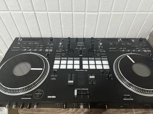 Pioneer DJ DDJ-REV7 in Performance & DJ Equipment in City of Toronto - Image 4