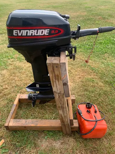 1998 Evinrude 9.9HP 2 stroke, premix gas/oil Short shaft, tiller, Manual start. Excellent shape, wel...