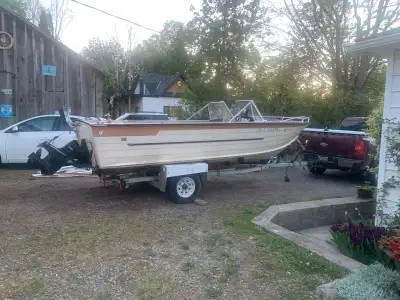 Selling a used Starcraft Super Sport 18 with a 140 HP Mercury engine, perfect for fishing and recrea...