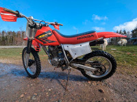 2002 xr200r