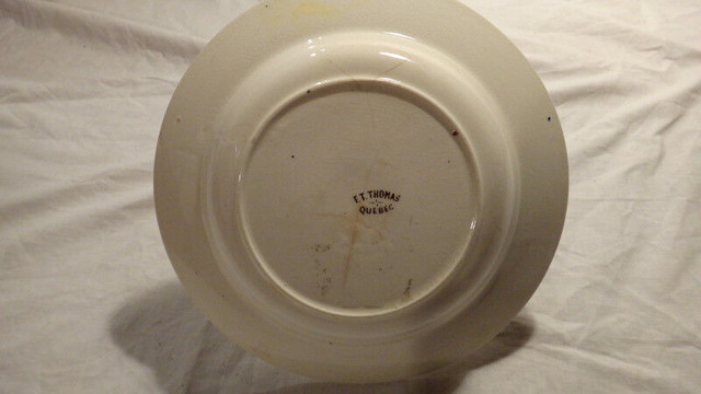 Antique FT Thomas Quebec Transfer ware  Bowl dans Art et objets de collection  à Ouest de l’Île - Image 4