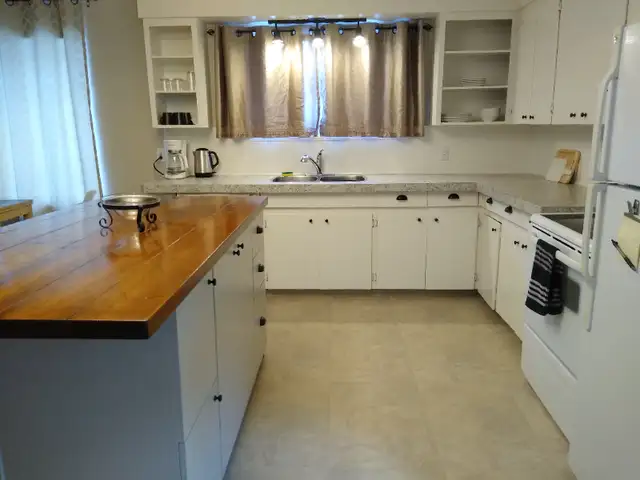 1BDR+Office Furnished Duplex Castlegar - 1 dog ok in Long Term Rentals in Nelson - Image 9