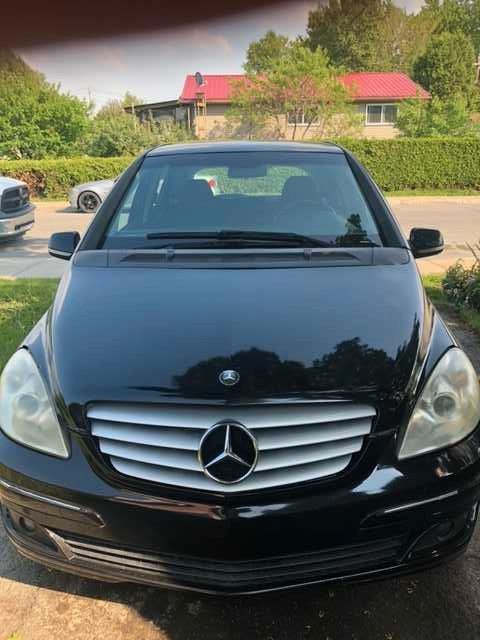 mercedes b200 2010 dans Autos et camions  à Longueuil/Rive Sud