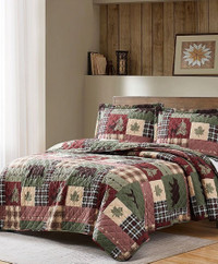 New Red & Green Rustic  3 PC Quilt Set - King ($90)