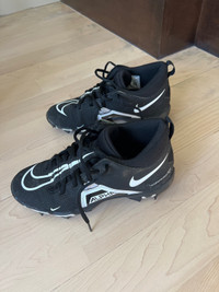Nike Alpha Youth football cleats size 5