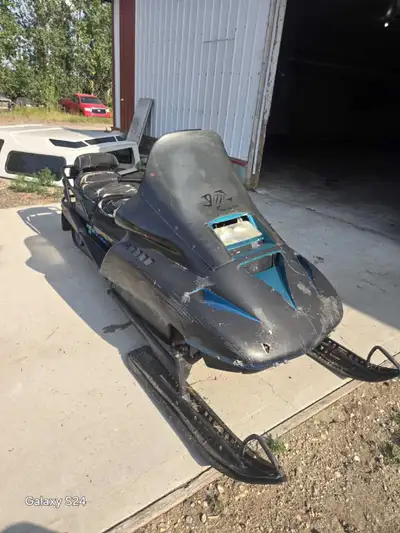 Formula xtc r, touring edition ~ Needs a carb clean and some tlc otherwise runs good and can be lots...