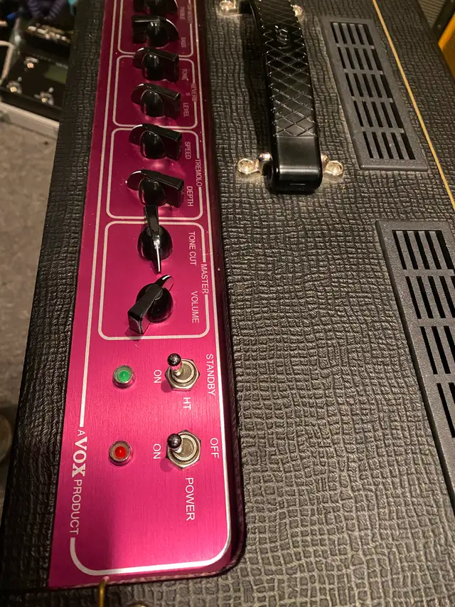 Vox AC 30 C2x / All Tube Guitar Amp in Amps & Pedals in Kitchener / Waterloo - Image 4