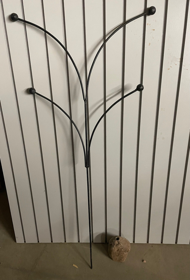 Decorative garden stake • wrought iron with 4 arms/knobs•46.5”  in Outdoor Décor in North Bay