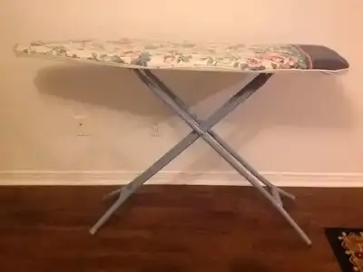 It’s Metal Ironing board blue colour and in good condition. It's fully adjustable, Lightweight and F...