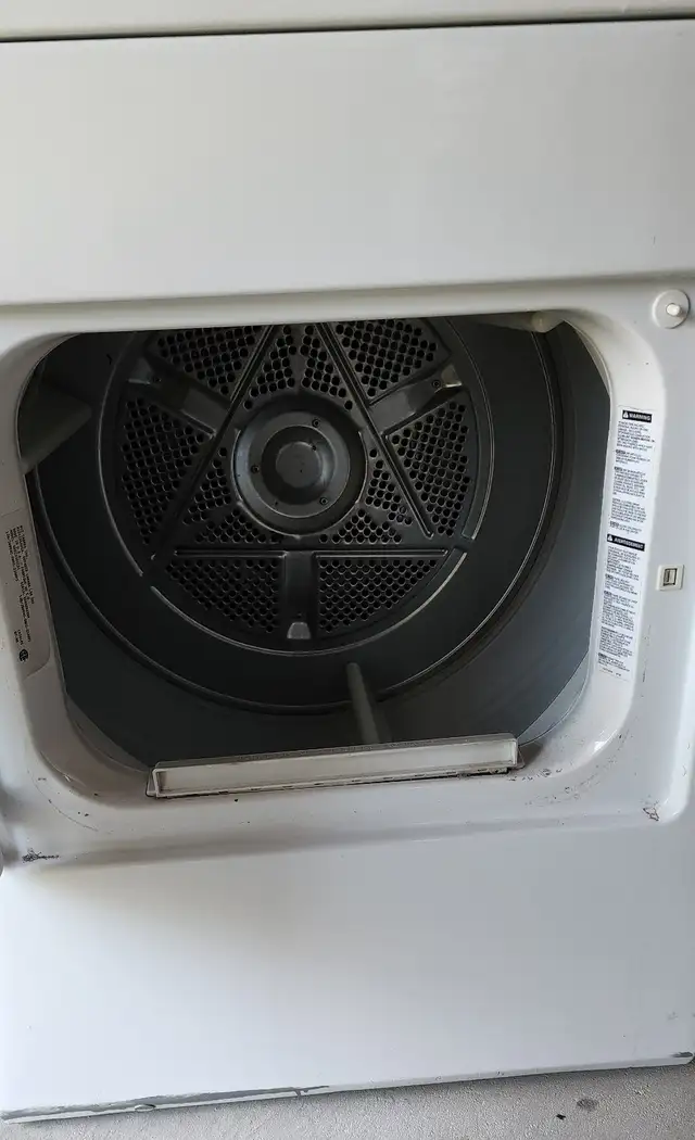 Dryer for parts or repair in Washers & Dryers in Markham / York Region - Image 4