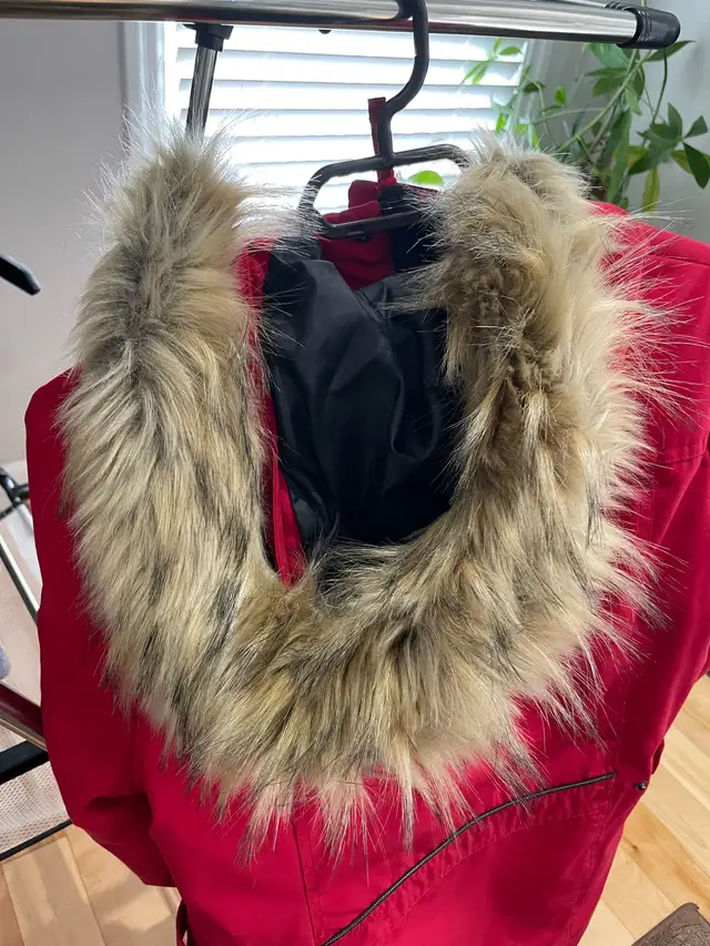 Woman’s Winter Jacket *Brand New* in Women's - Tops & Outerwear in Kitchener / Waterloo - Image 4