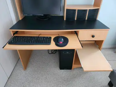 DESK : Like NEW : Excellent condition : Clean, Smoke Free, View more