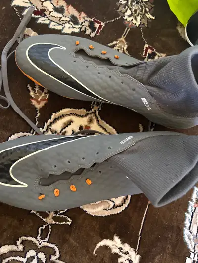 Nike shoes for outdoor size 9, View more