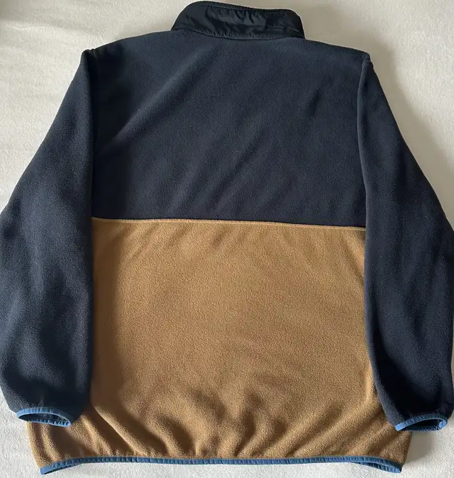 Patagonia Microdini Half Zip Fleece Sweater - 2XL in Men's in Calgary - Image 4
