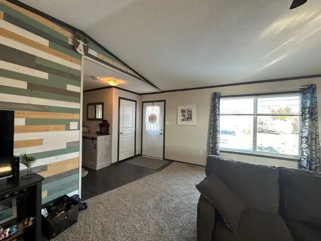 HOUSE FOR SALE FLAXCOMBE SK in Houses for Sale in Saskatoon - Image 6