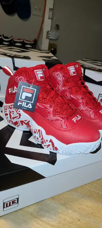 NEW MENS FILA SHOES//NEUF FILA SOULIER HOMME, View more