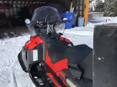 Excellent condition. Serviced every year. Included Helix 5 fish finder gps