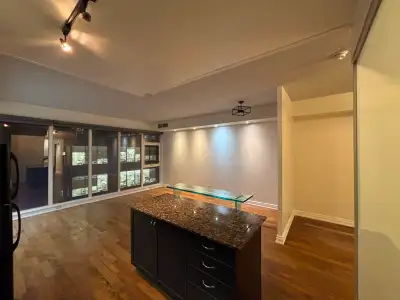 ️ FOR RENT – Spacious Downtown Toronto Condo 220 Victoria Street | $2,700/month (Utilities Included)...