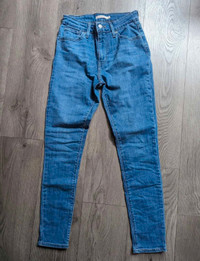 Women's Levi 721 Jeans - Size 28