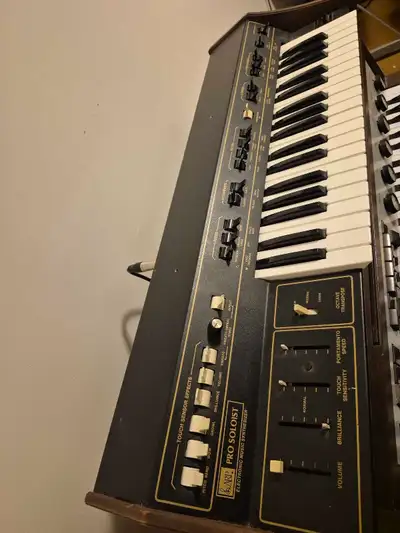 ARP Pro Soloist Monophonic keyboard 1970s with touch control!, View more