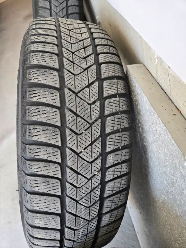 BMW Snow Tires and Rims Package for sale. in Tires & Rims in Markham / York Region - Image 4