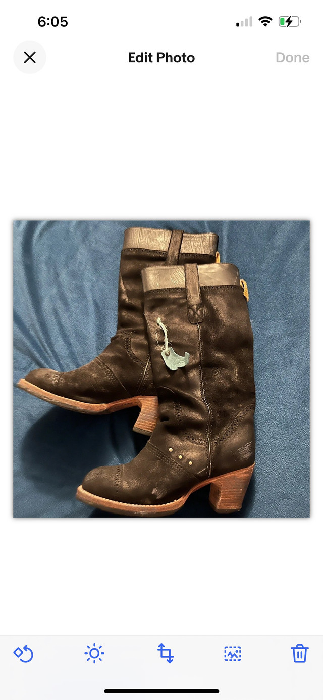 Rare PS Kaufman Handmade Boots - Size 8.5 in Women's - Shoes in City of Toronto - Image 2