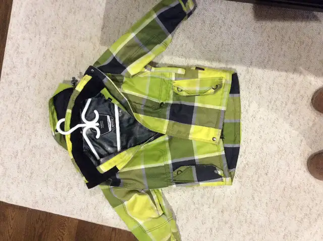 Ripzone boys youth snowboard ski jacket  size (8-10)-$40 in Kids & Youth in Markham / York Region - Image 6