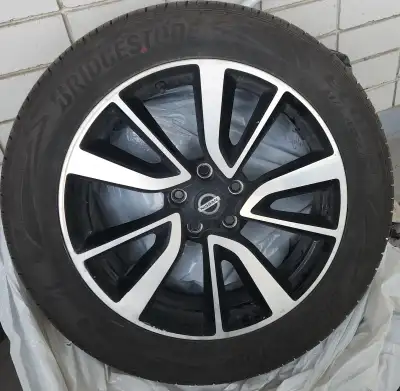 I am selling a set of Bridgestone Ecopia H/L 422 Plus tires, size 225/55R19 99H, mounted on genuine...