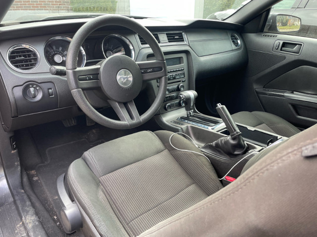 Mustang Convertible 2010 for Sale in Cars & Trucks in West Island - Image 4