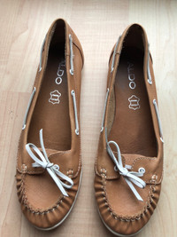 Aldo flat shoes size 39 $25, medium brown, like new